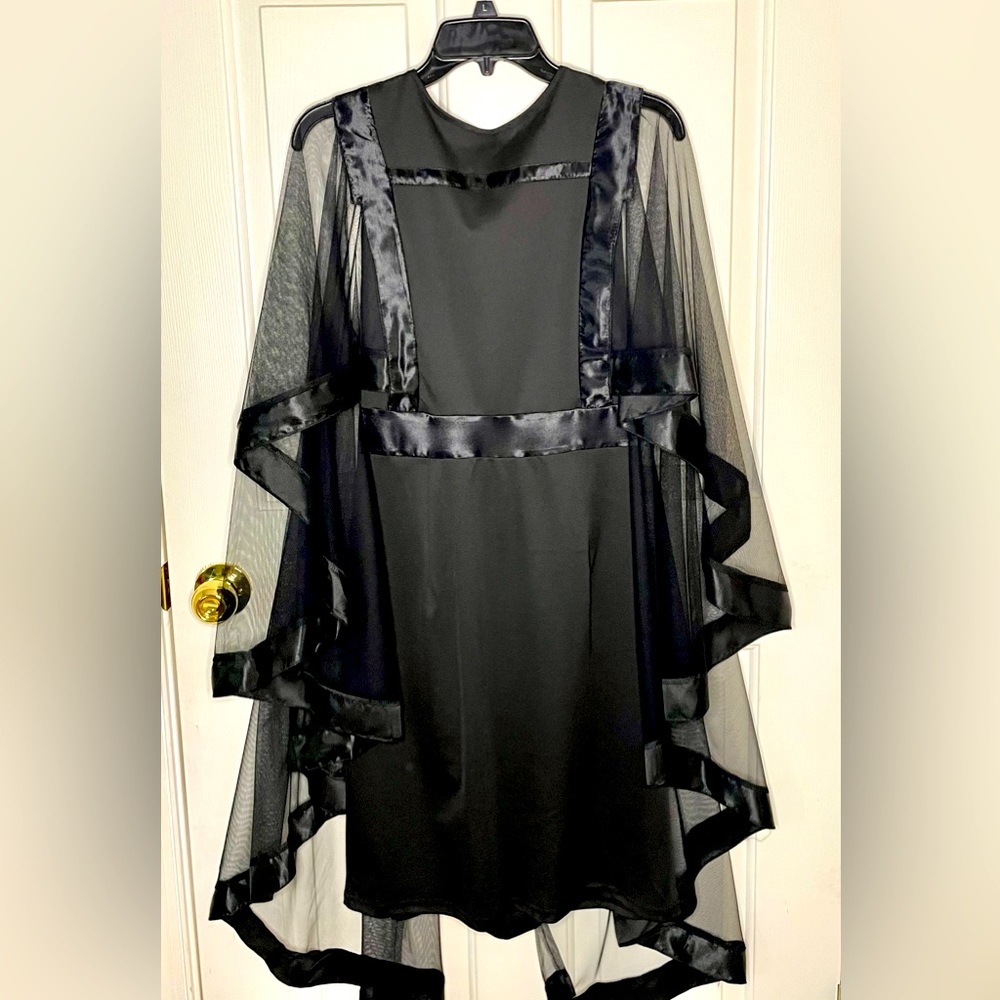 Black formal cocktail party dress - Medium